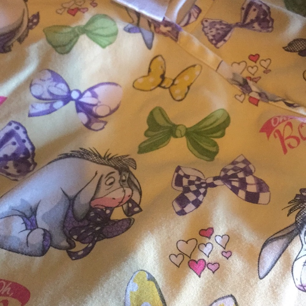 XS scrub top